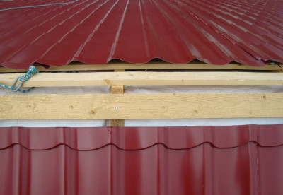 Как правильно положить металлочерепицу на крышу