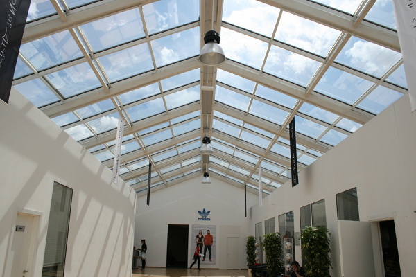 Прозрачная крыша из поликарбоната