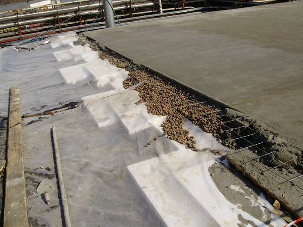Заливка легкого бетона