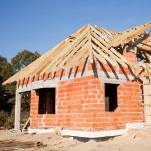 Стропильная система четырехскатной крыши: обзор базовых конструкций с описанием типового монтажа