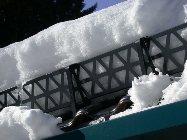 Решетчатые снегозадержатели с решеткой с треугольными ячейками